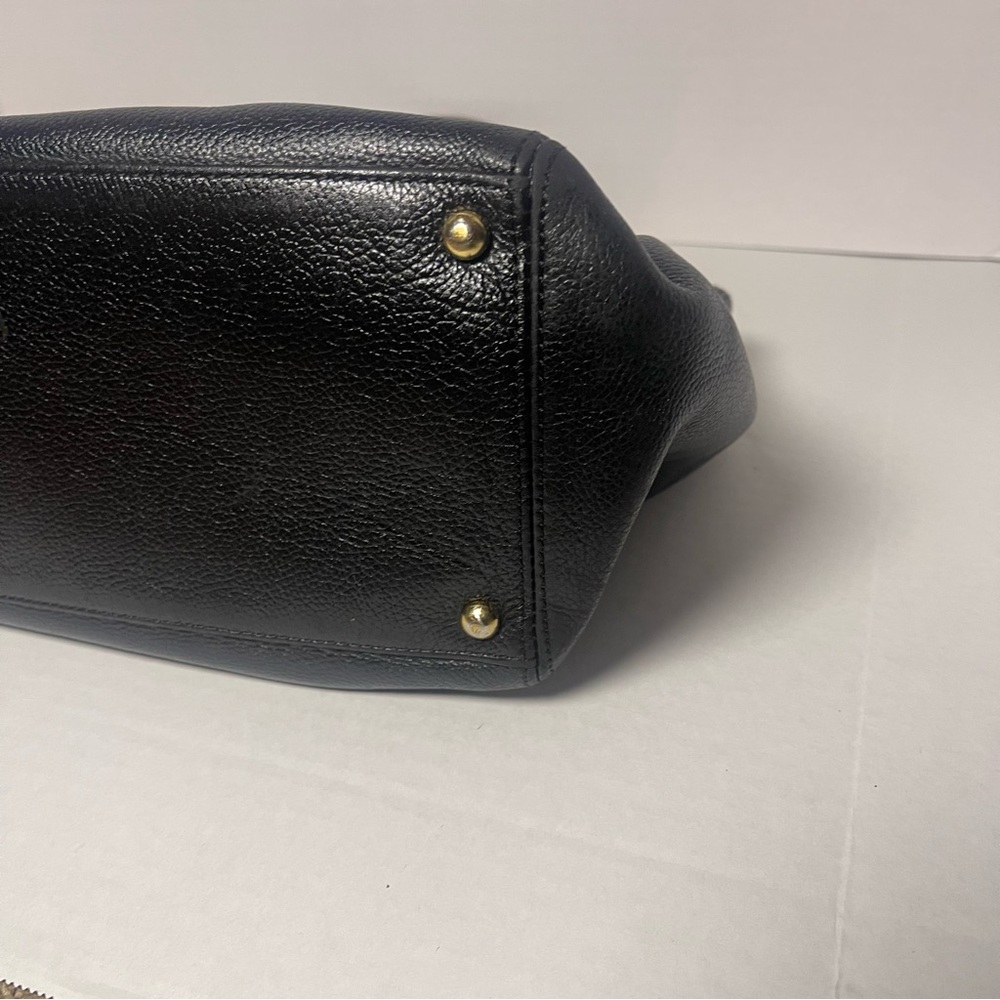 Chanel Black Medium Executive Cerf Tote-GUC - Picture 13 of 14
